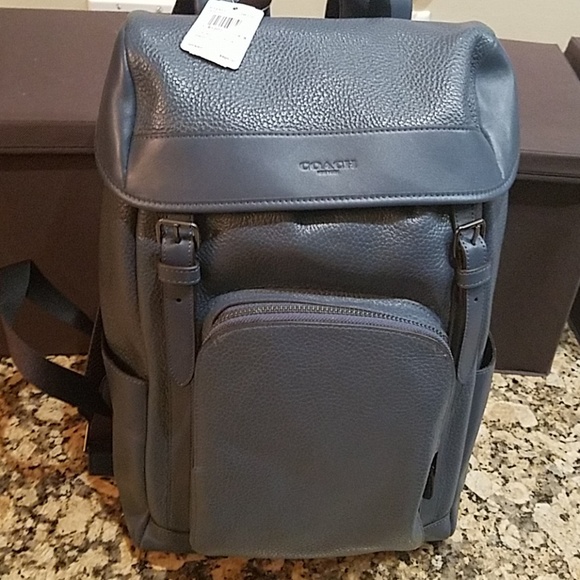 Coach backpack Fathers day Graduation - Picture 2 of 5